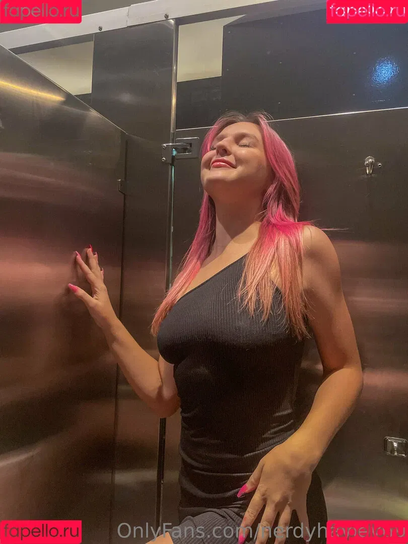 chaseelynnx / nerdyhayley69 Onlyfans Photo Gallery 