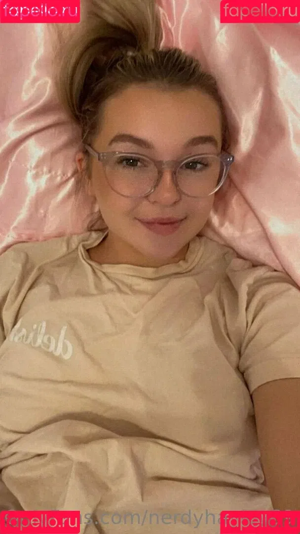 chaseelynnx / nerdyhayley69 Onlyfans Photo Gallery 