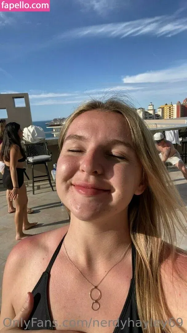 chaseelynnx / nerdyhayley69 Onlyfans Photo Gallery 