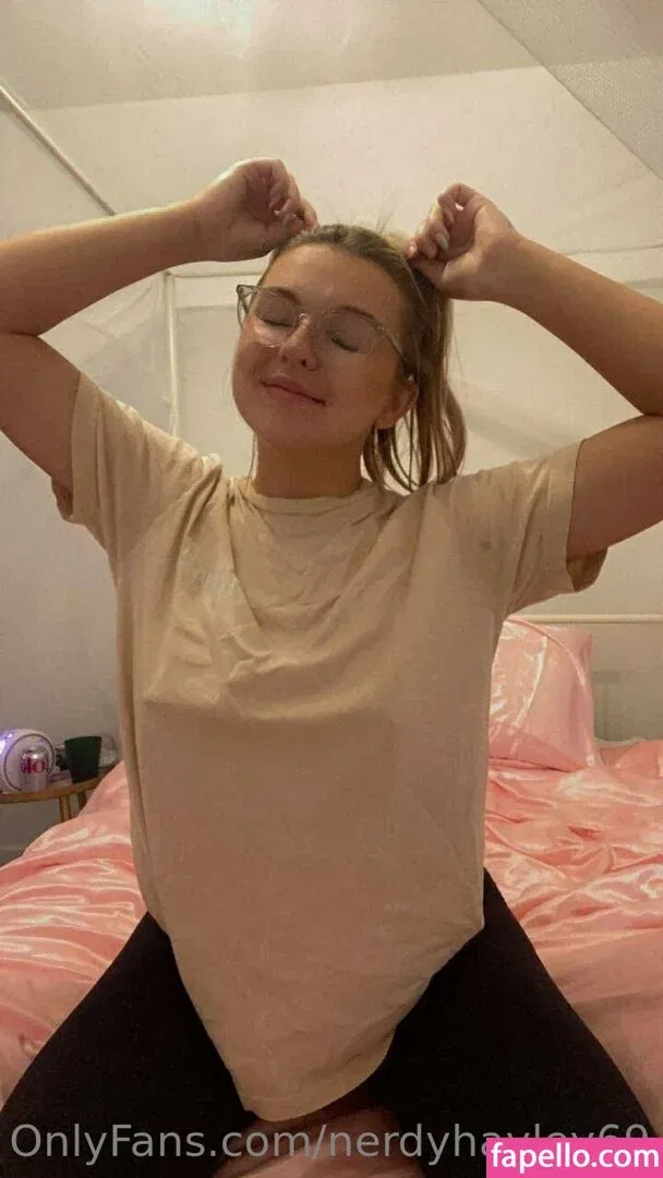 chaseelynnx / nerdyhayley69 Onlyfans Photo Gallery 