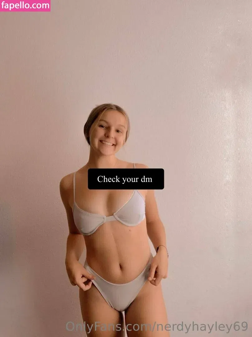 chaseelynnx / nerdyhayley69 Onlyfans Photo Gallery 