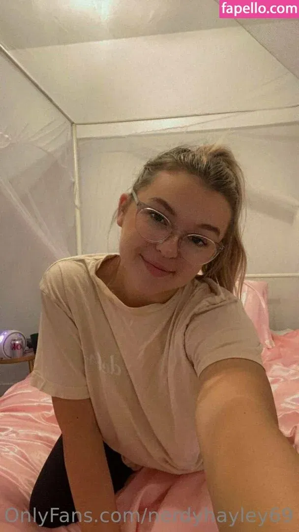 chaseelynnx / nerdyhayley69 Onlyfans Photo Gallery 