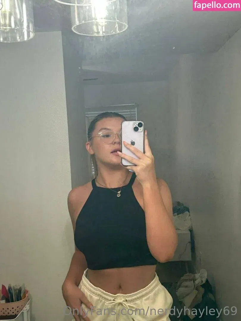 chaseelynnx / nerdyhayley69 Onlyfans Photo Gallery 