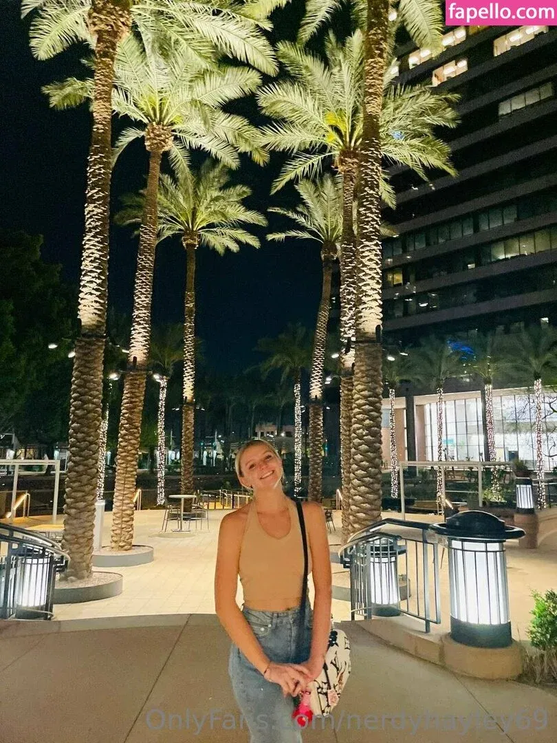 chaseelynnx / nerdyhayley69 Onlyfans Photo Gallery 