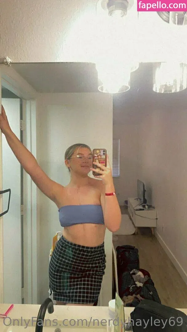 chaseelynnx / nerdyhayley69 Onlyfans Photo Gallery 