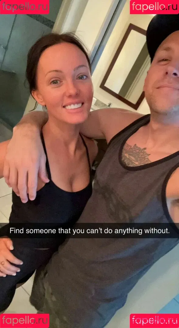 Brittney Atwood / Brittney Smith / _little_britt_ / brittneyatwood / brittneylsmith Onlyfans Photo Gallery 
