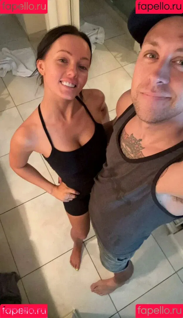 Brittney Atwood / Brittney Smith / _little_britt_ / brittneyatwood / brittneylsmith Onlyfans Photo Gallery 