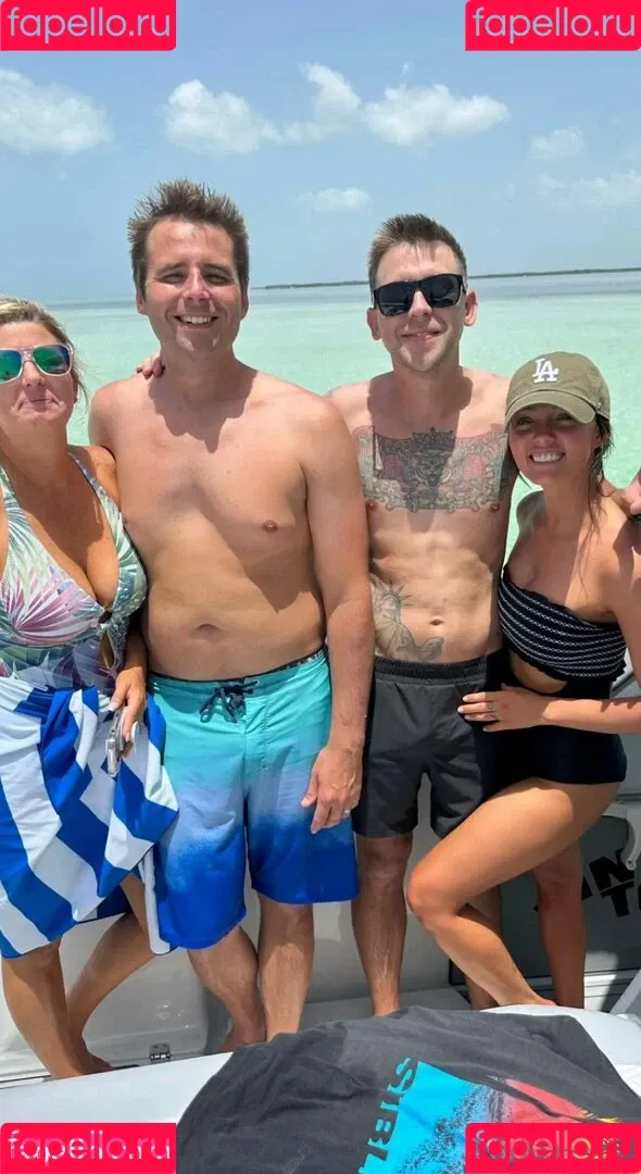 Brittney Atwood / Brittney Smith / _little_britt_ / brittneyatwood / brittneylsmith Onlyfans Photo Gallery 