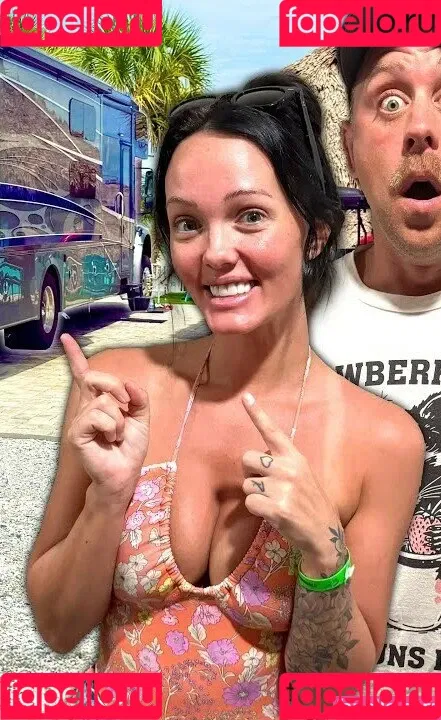 Brittney Atwood / Brittney Smith / _little_britt_ / brittneyatwood / brittneylsmith Onlyfans Photo Gallery 