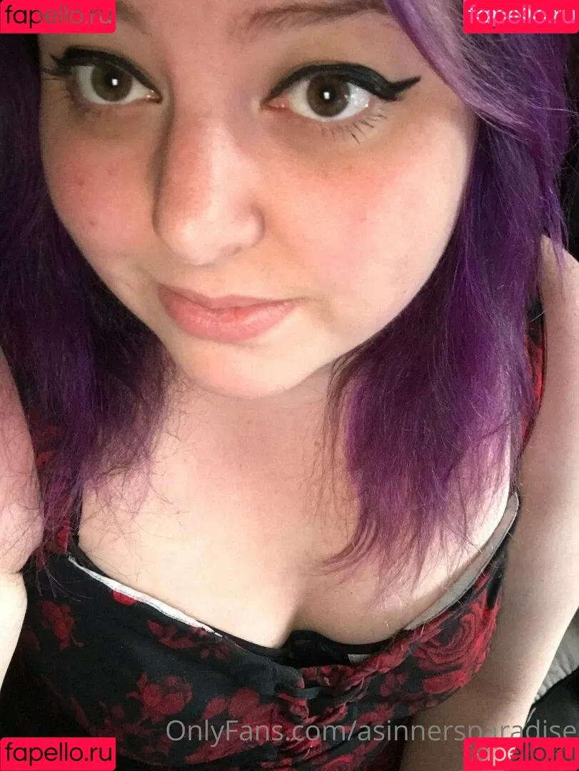 asinnersparadise / jennykristiina_ Onlyfans Photo Gallery 
