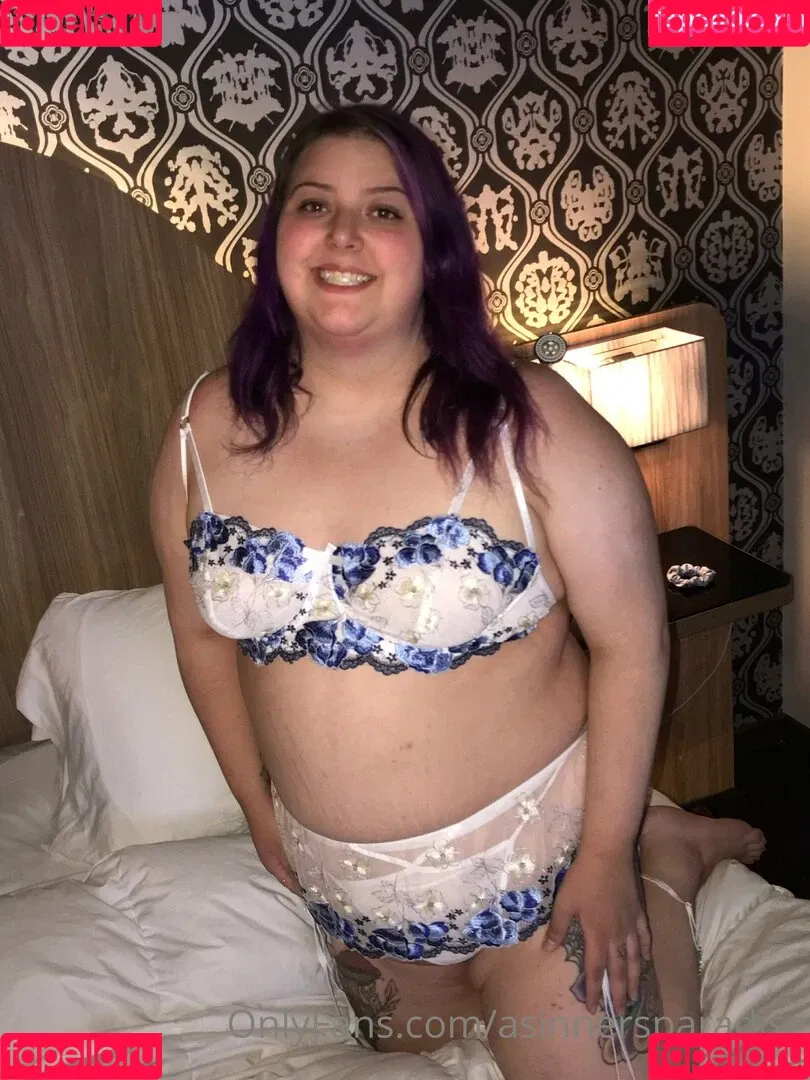 asinnersparadise / jennykristiina_ Onlyfans Photo Gallery 