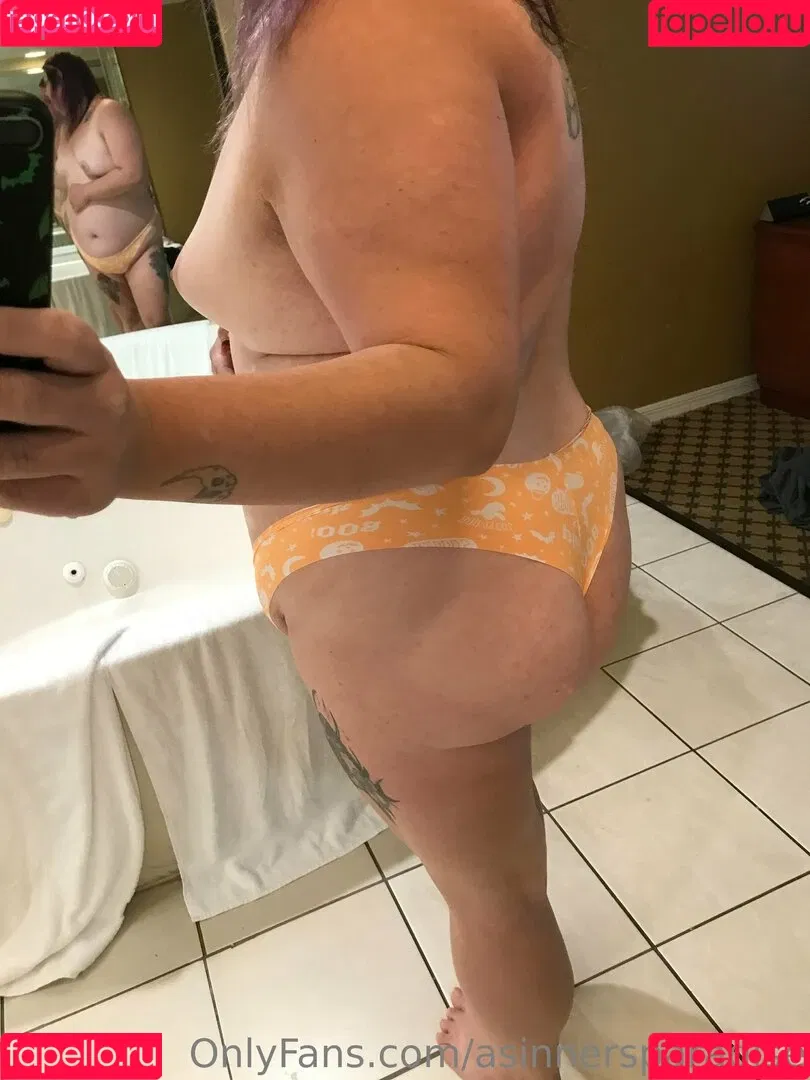 asinnersparadise / jennykristiina_ Onlyfans Photo Gallery 