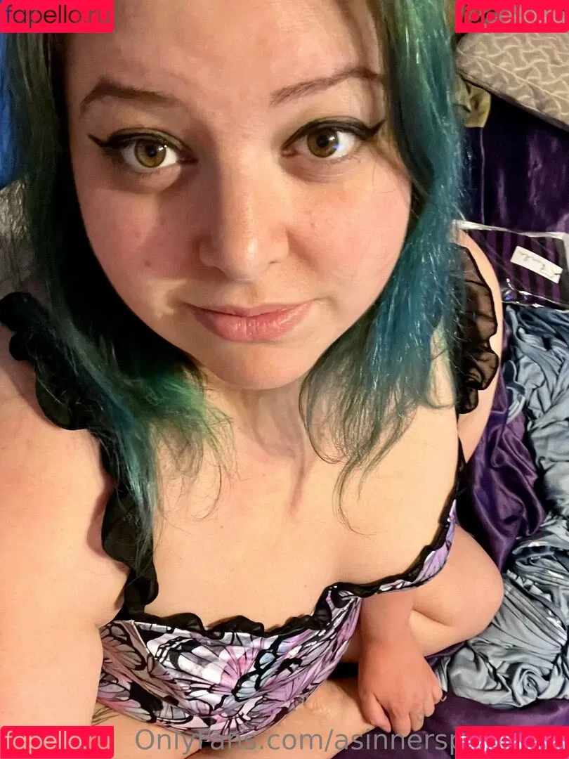 asinnersparadise / jennykristiina_ Onlyfans Photo Gallery 