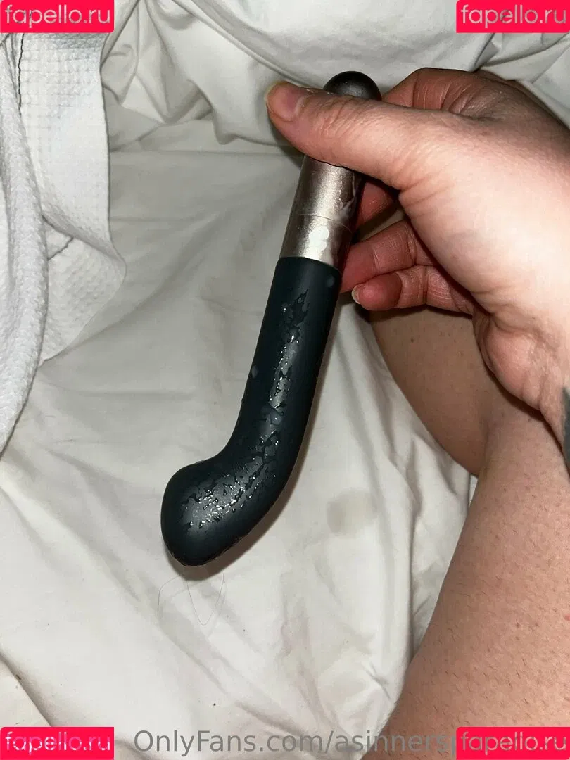 asinnersparadise / jennykristiina_ Onlyfans Photo Gallery 