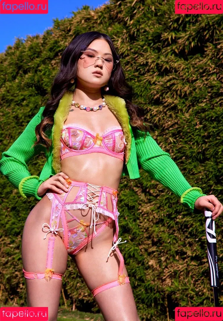 Lulu Chu / loveluluchu / luluchuofficial Onlyfans Photo Gallery 