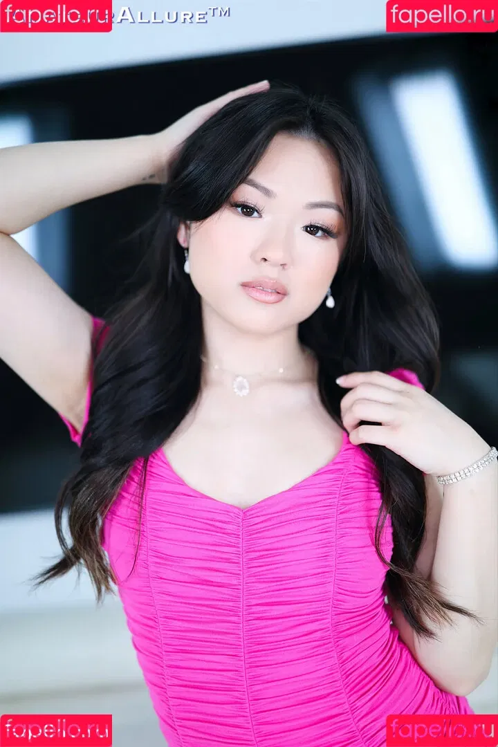 Lulu Chu / loveluluchu / luluchuofficial Onlyfans Photo Gallery 