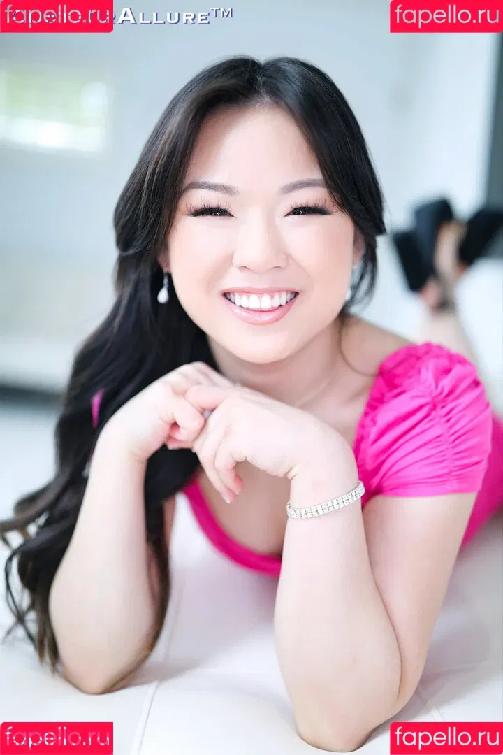 Lulu Chu / loveluluchu / luluchuofficial Onlyfans Photo Gallery 