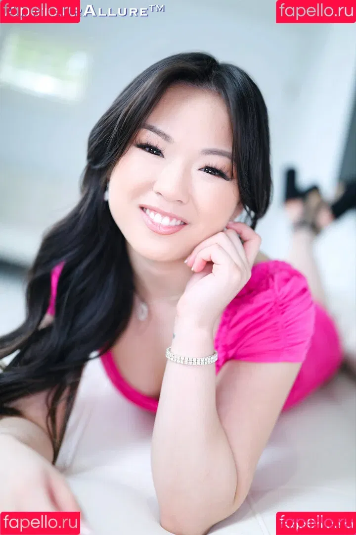 Lulu Chu / loveluluchu / luluchuofficial Onlyfans Photo Gallery 