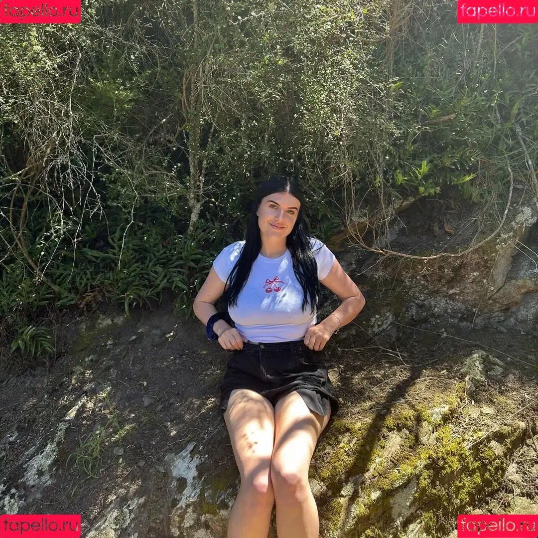 Sophiealiccee / Spicysofiaxo / sophaliccee / sophoalicexo Onlyfans Photo Gallery 