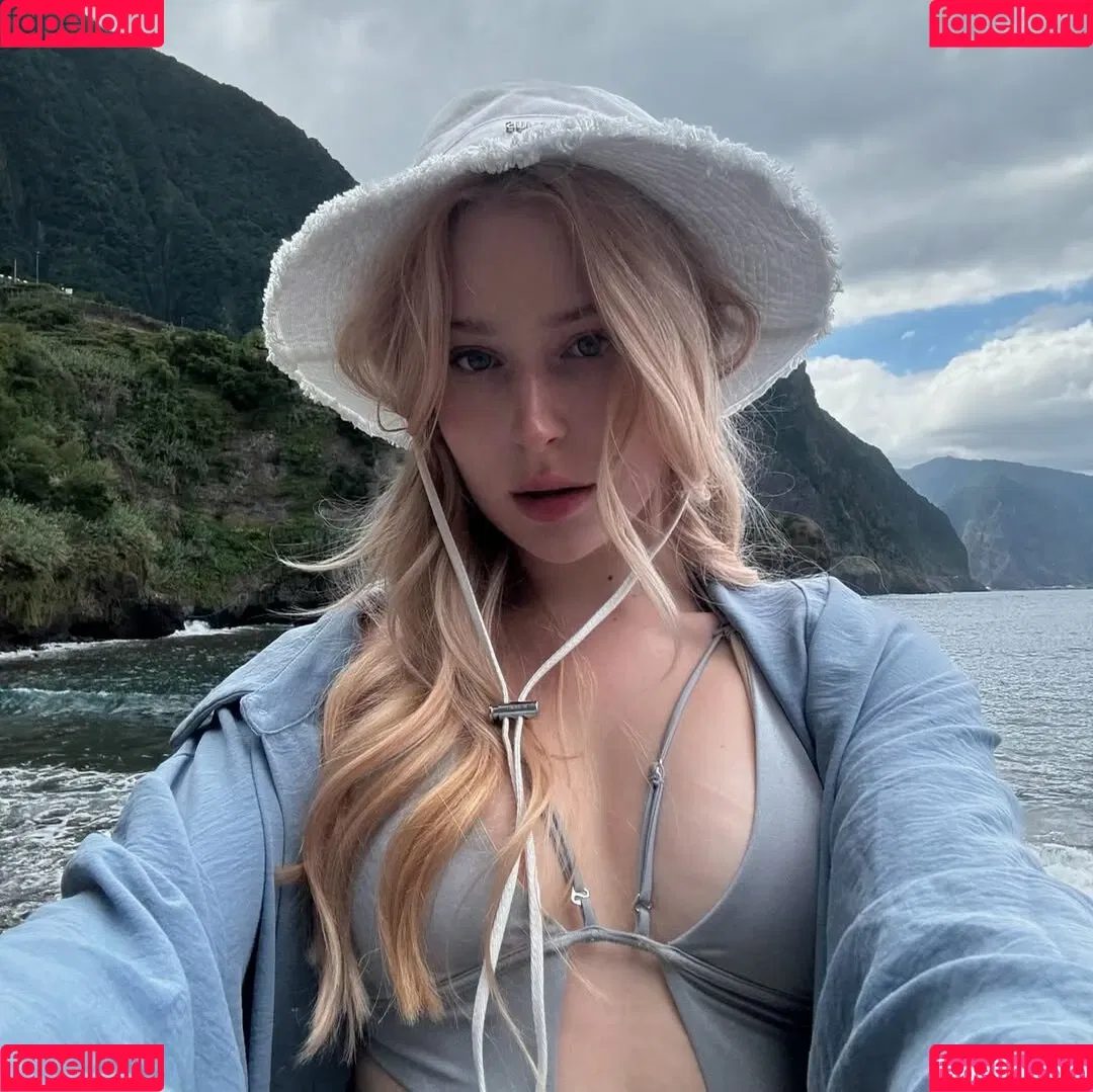 Nikki Beiar / nikkibearvip / nikkibeiar Onlyfans Photo Gallery 