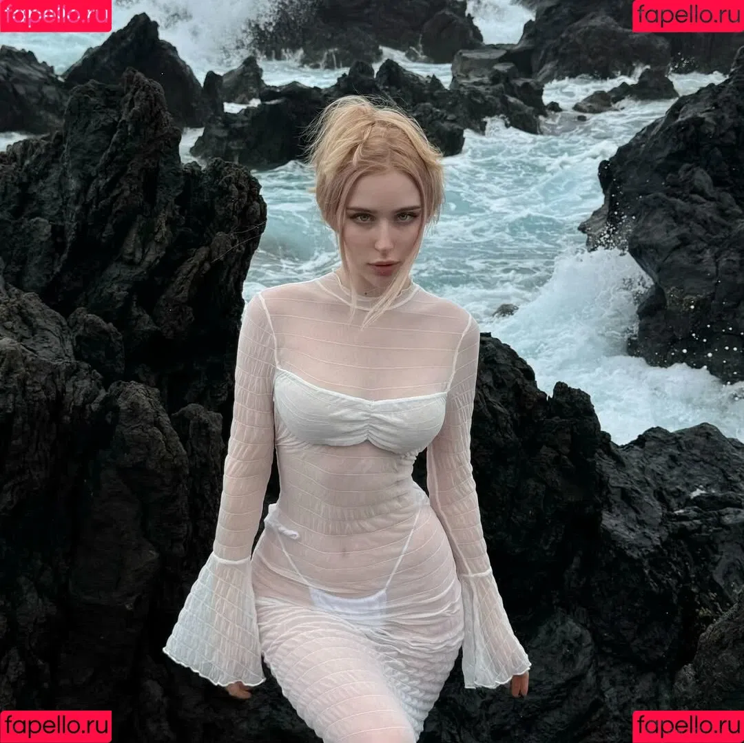 Nikki Beiar / nikkibearvip / nikkibeiar Onlyfans Photo Gallery 