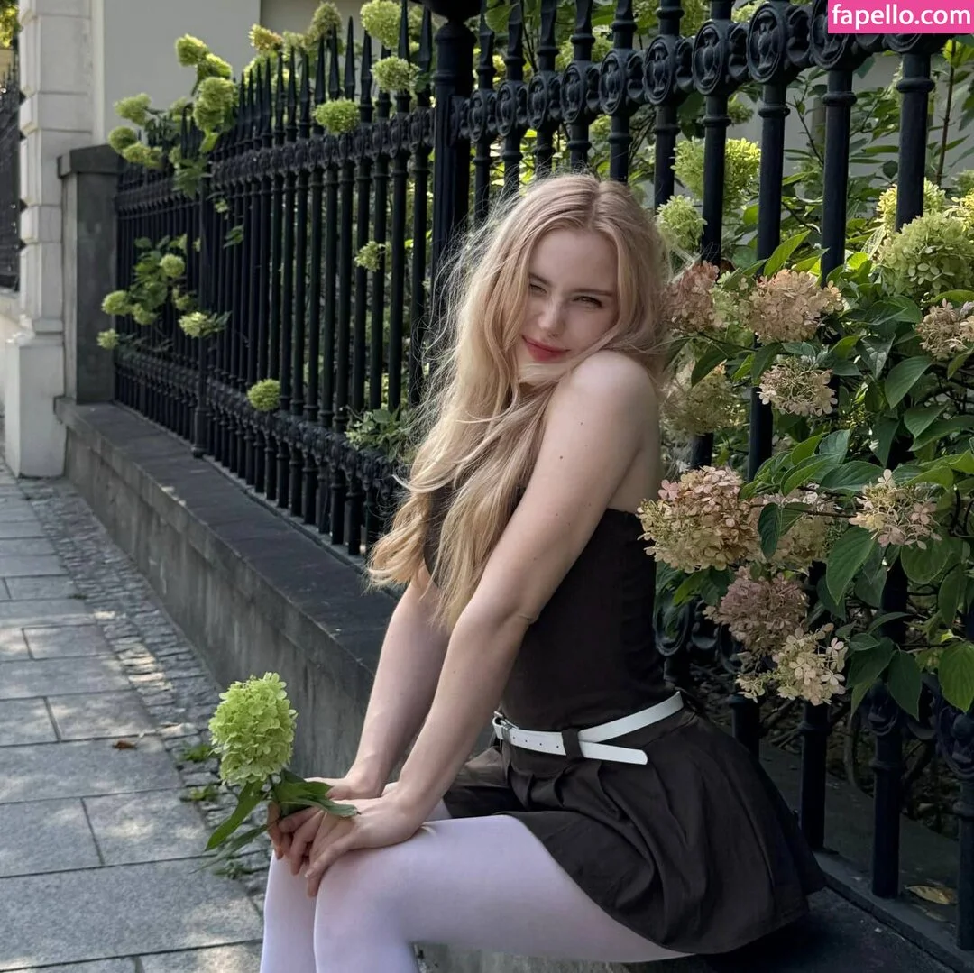 Nikki Beiar / nikkibearvip / nikkibeiar Onlyfans Photo Gallery 