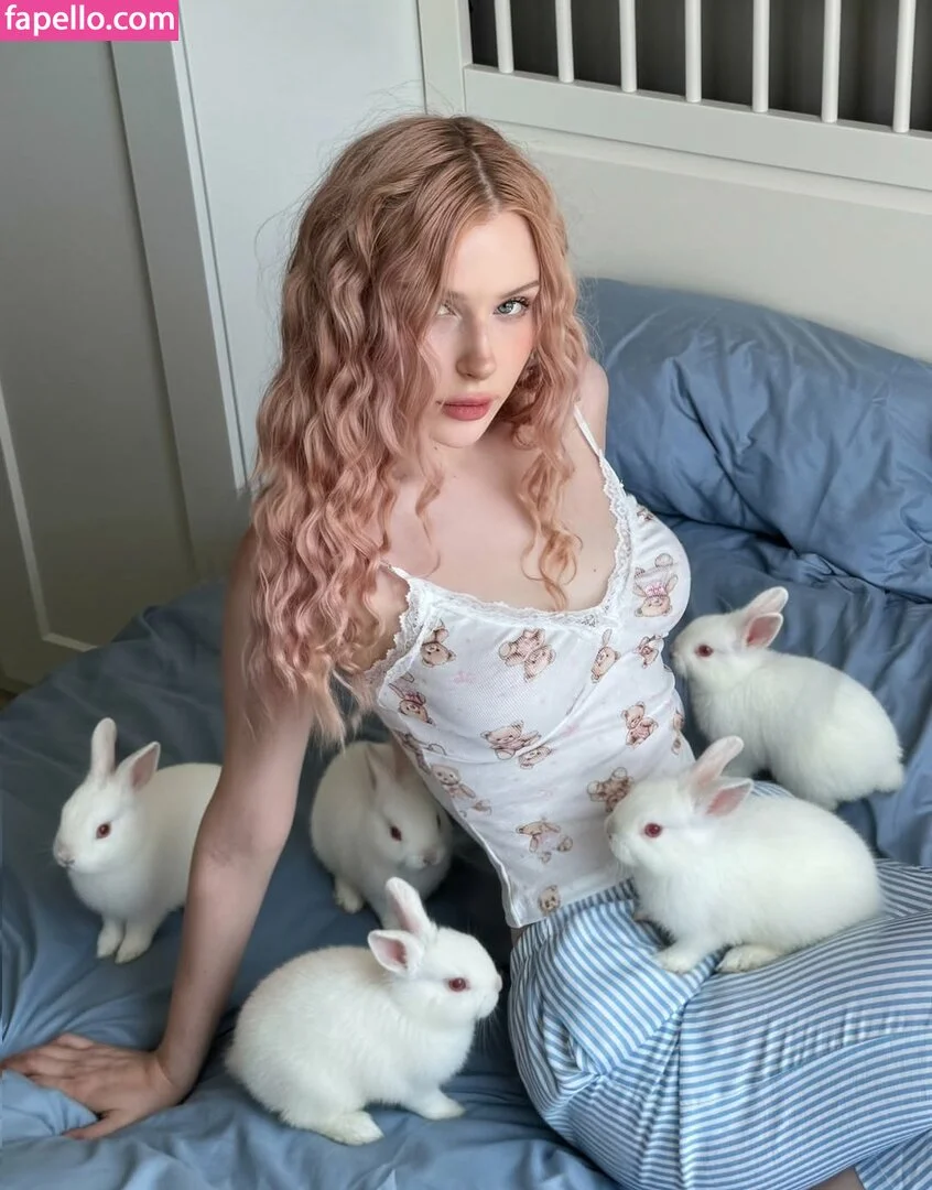 Nikki Beiar / nikkibearvip / nikkibeiar Onlyfans Photo Gallery 