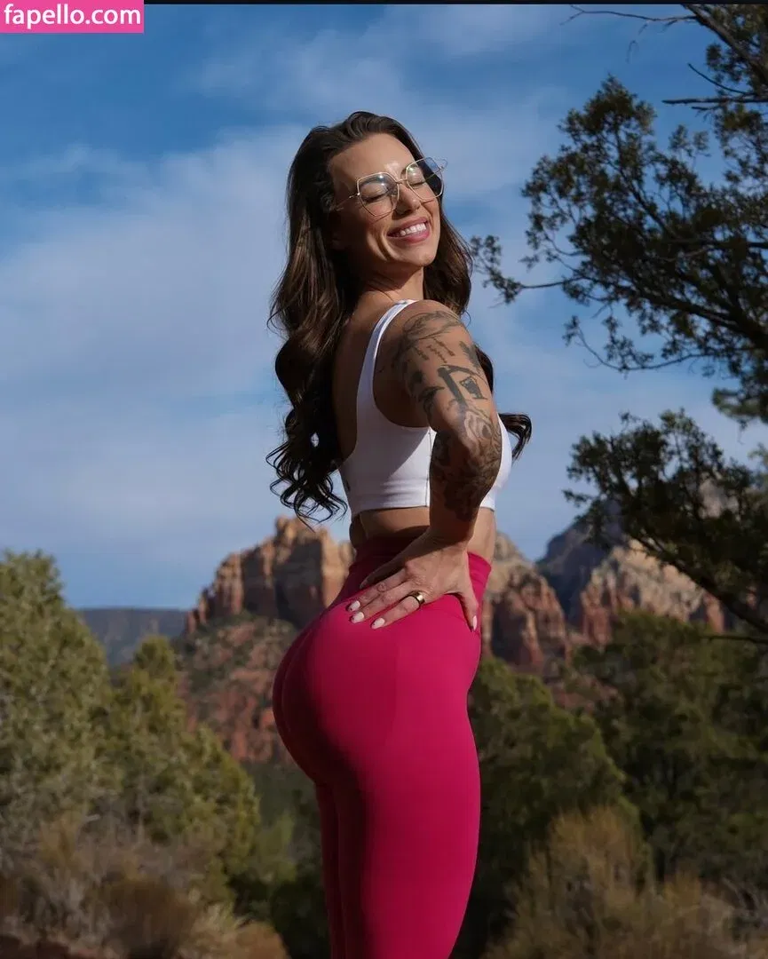 Maddison Noel / maddison.noel / madinoelll Onlyfans Photo Gallery 