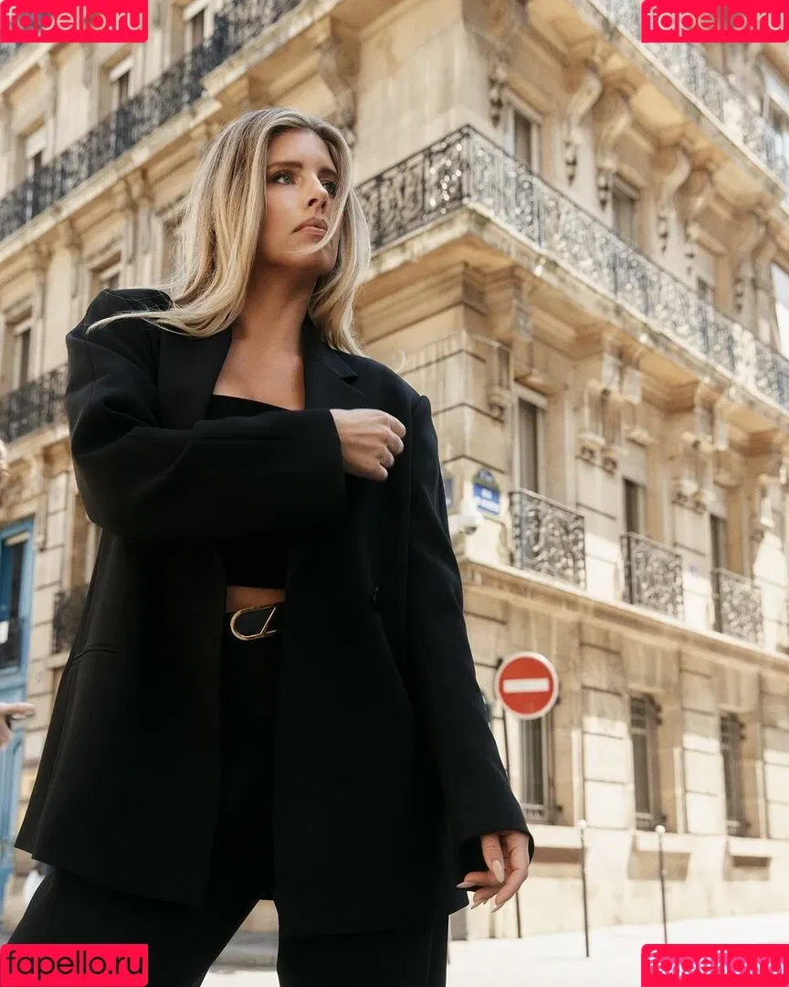 Natasha Oakley / tashoakley Onlyfans Photo Gallery 