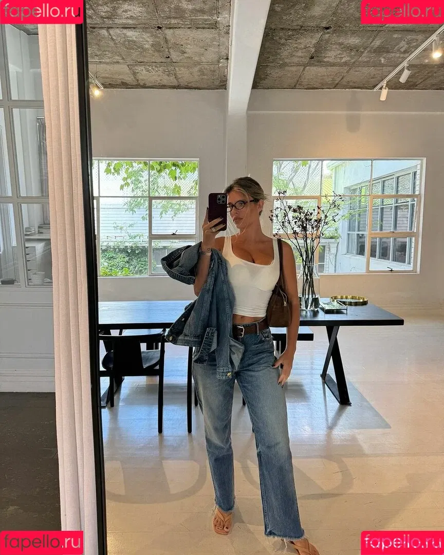 Natasha Oakley / tashoakley Onlyfans Photo Gallery 
