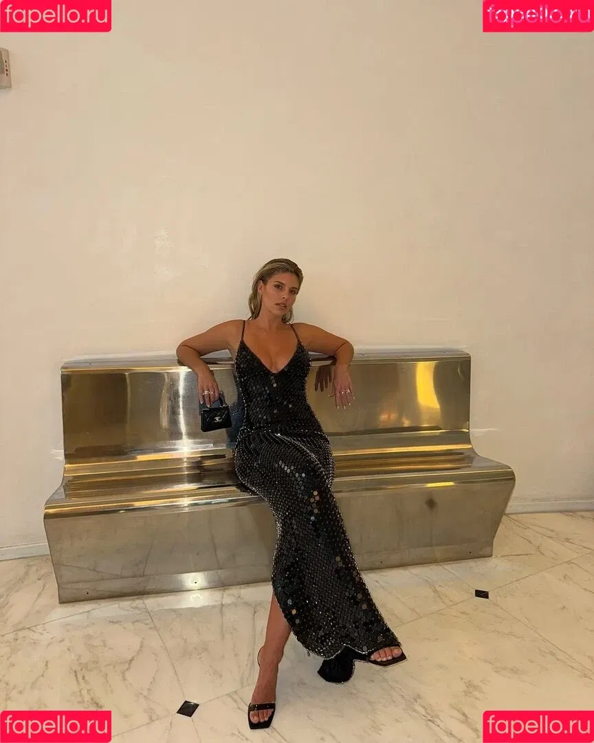Natasha Oakley / tashoakley Onlyfans Photo Gallery 