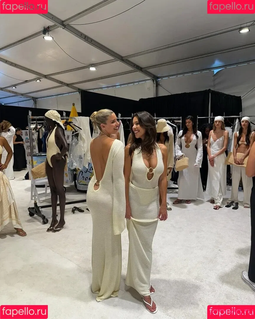 Natasha Oakley / tashoakley Onlyfans Photo Gallery 