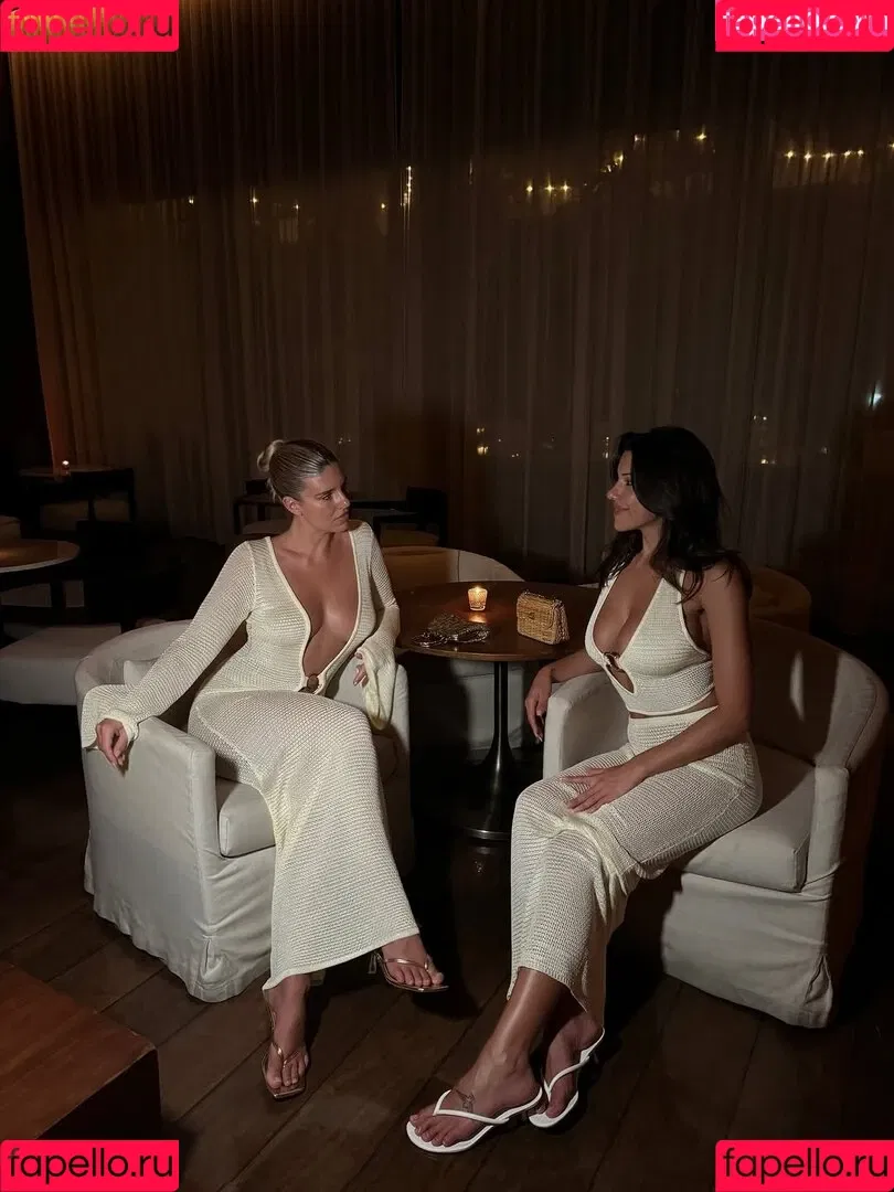 Natasha Oakley / tashoakley Onlyfans Photo Gallery 