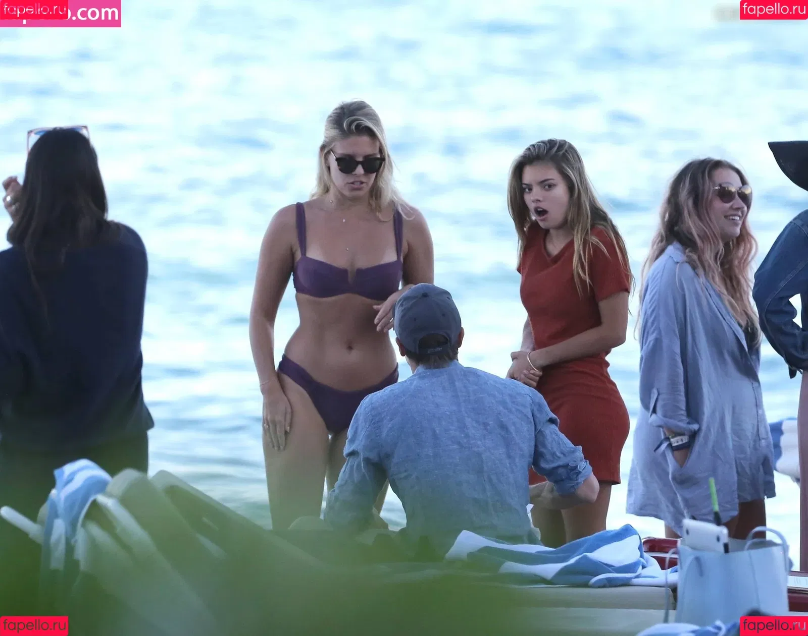 Natasha Oakley / tashoakley Onlyfans Photo Gallery 