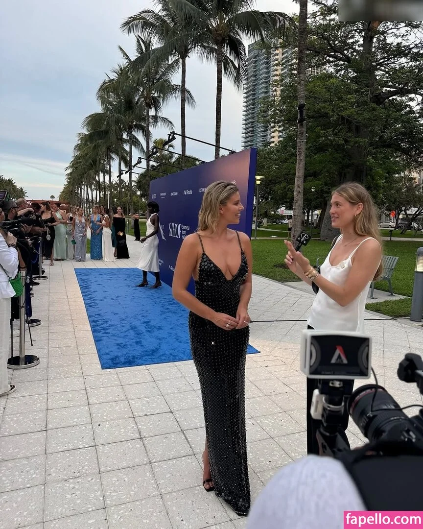 Natasha Oakley / tashoakley Onlyfans Photo Gallery 