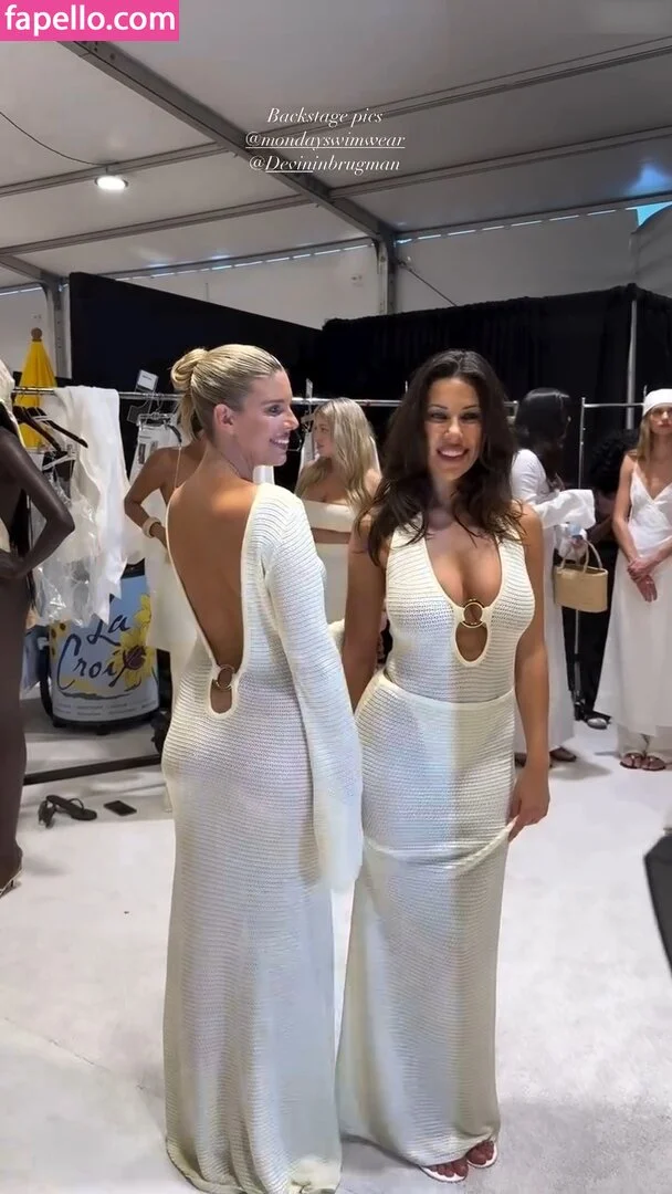 Natasha Oakley / tashoakley Onlyfans Photo Gallery 