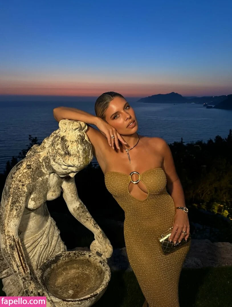 Natasha Oakley / tashoakley Onlyfans Photo Gallery 