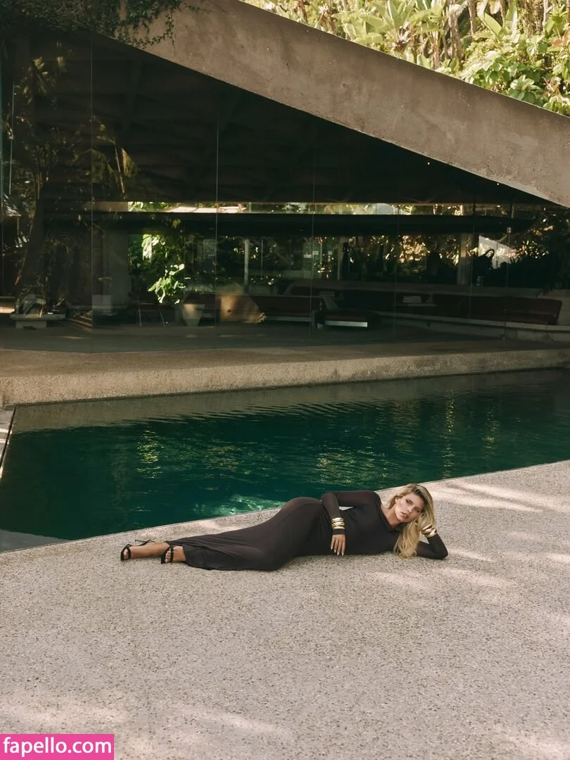 Natasha Oakley / tashoakley Onlyfans Photo Gallery 