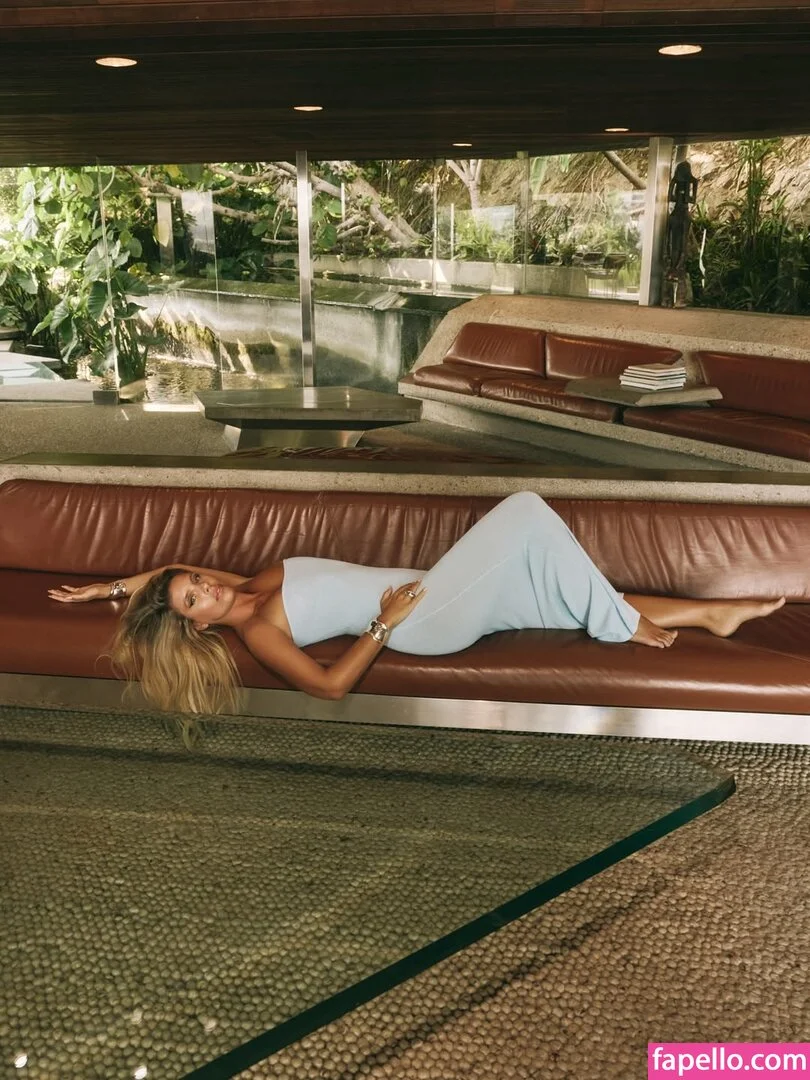 Natasha Oakley / tashoakley Onlyfans Photo Gallery 