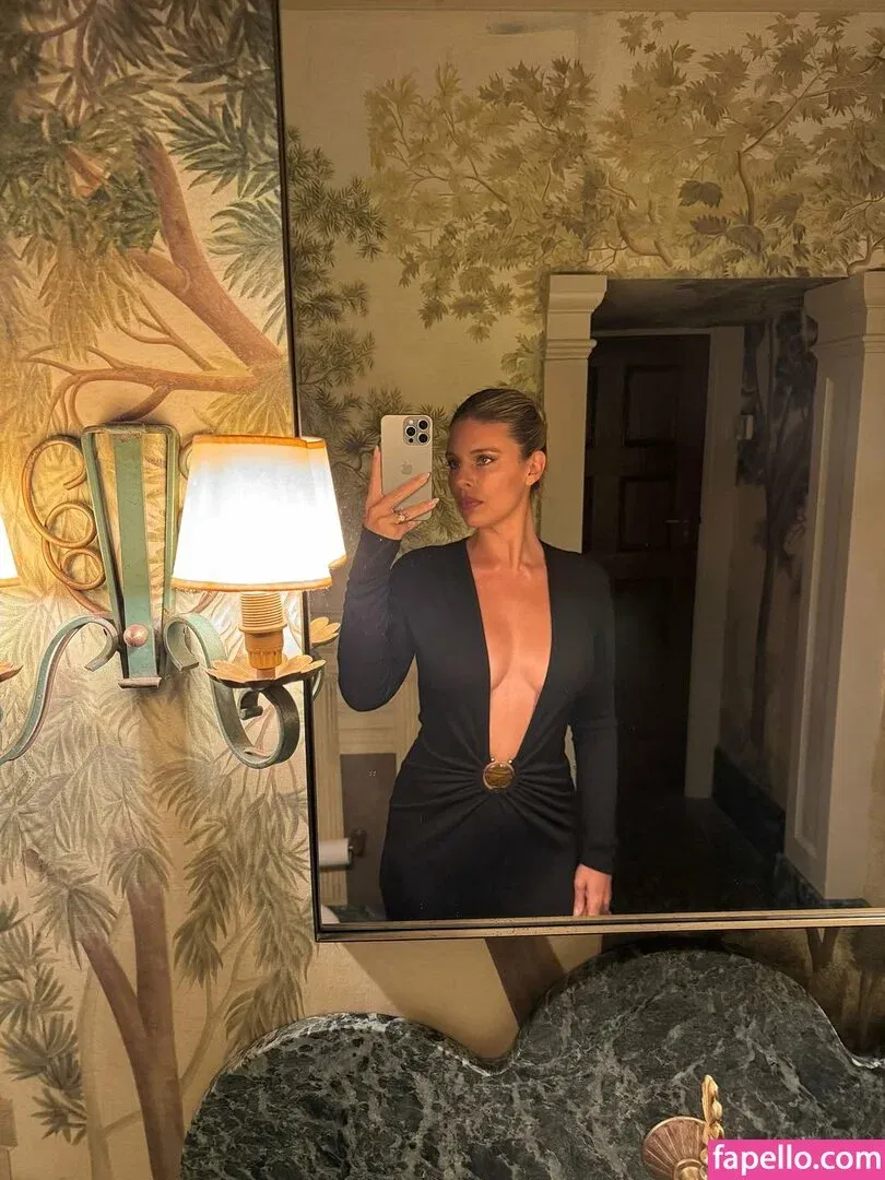 Natasha Oakley / tashoakley Onlyfans Photo Gallery 