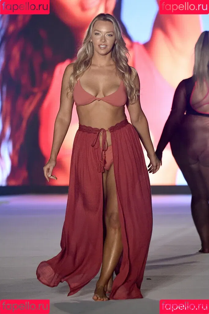 Camille Kostek / camillekostek Onlyfans Photo Gallery 