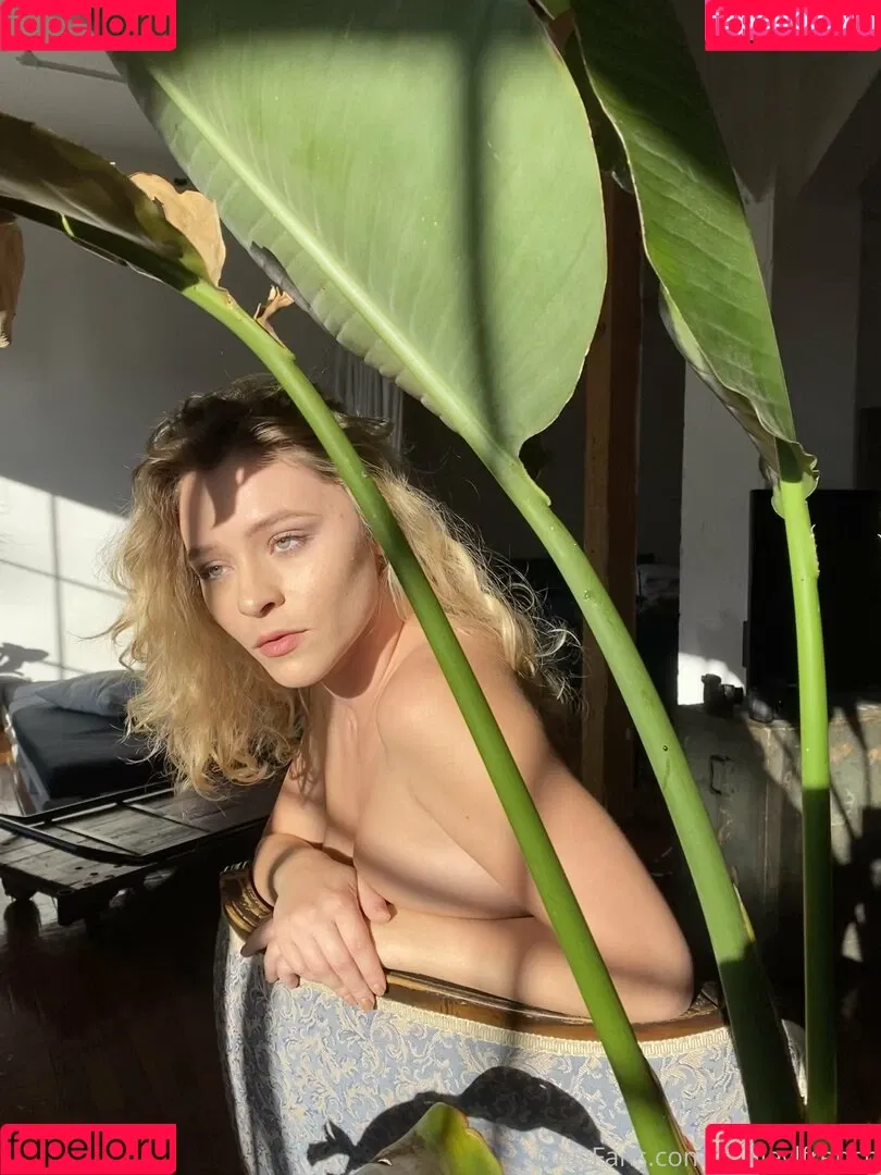 Alice Antoinette / alice_antoinette_official / aliceantoinette / aliceantoinettevip Onlyfans Photo Gallery 