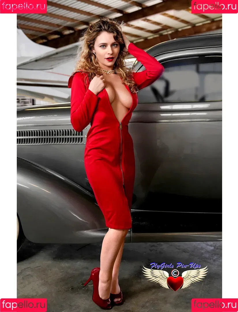 Alice Antoinette / alice_antoinette_official / aliceantoinette / aliceantoinettevip Onlyfans Photo Gallery 