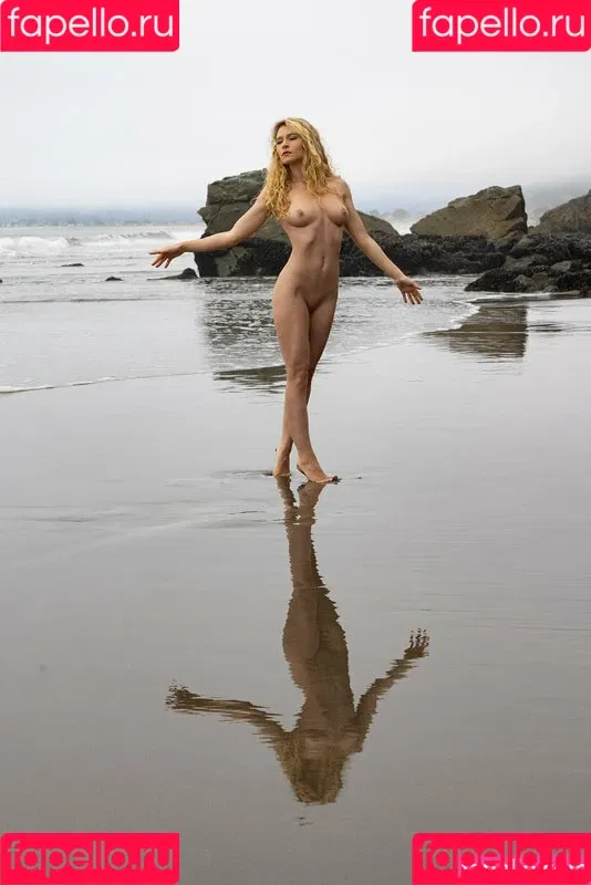 Alice Antoinette / alice_antoinette_official / aliceantoinette / aliceantoinettevip Onlyfans Photo Gallery 