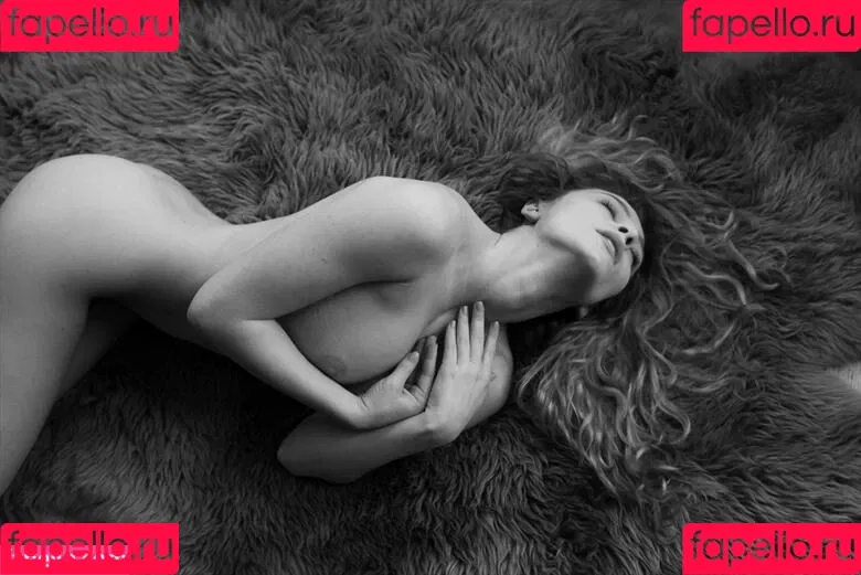 Alice Antoinette / alice_antoinette_official / aliceantoinette / aliceantoinettevip Onlyfans Photo Gallery 