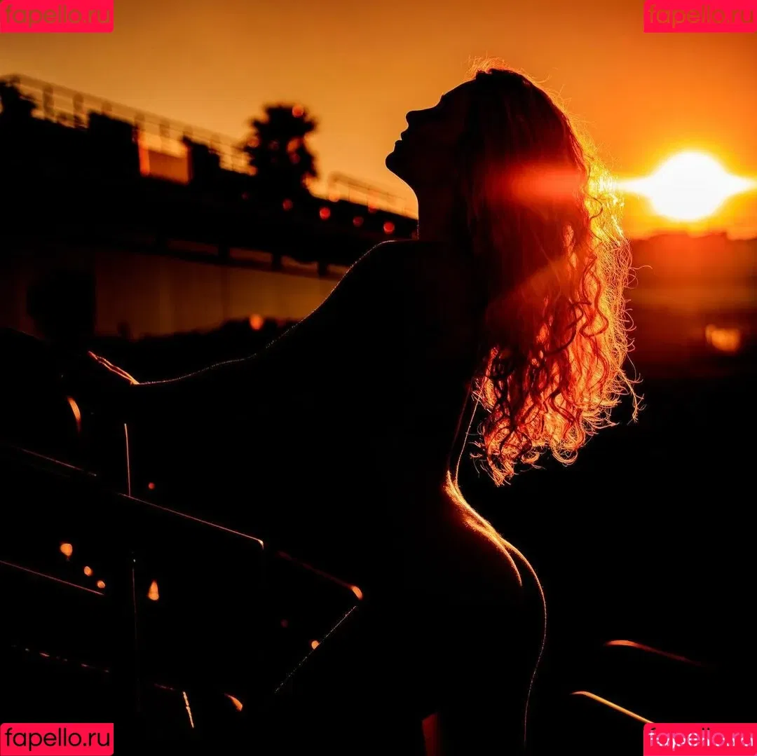Alice Antoinette / alice_antoinette_official / aliceantoinette / aliceantoinettevip Onlyfans Photo Gallery 