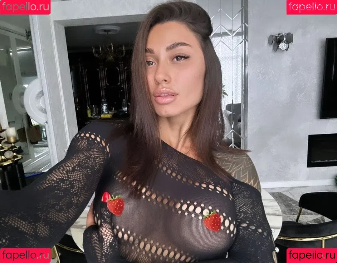 Kate Kolosovskaia / katekolosovskaia Onlyfans Photo Gallery 