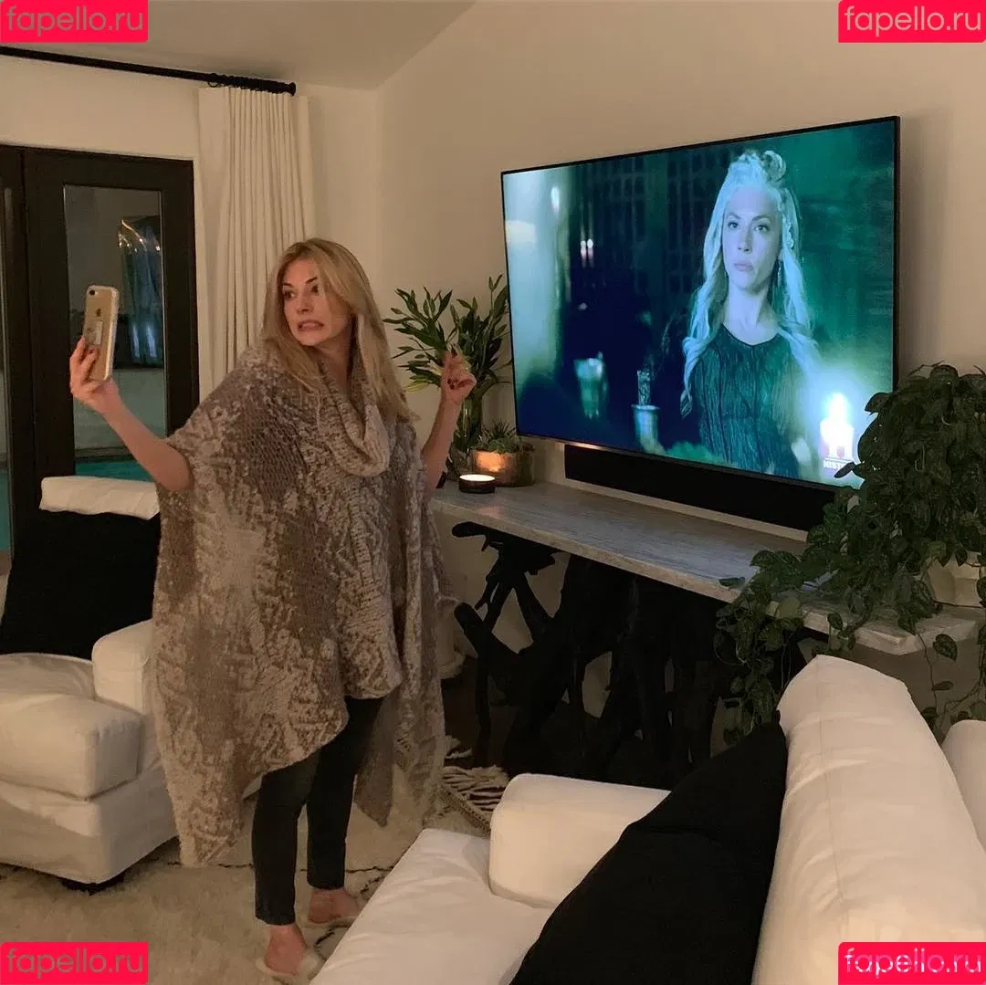 Katheryn Winnick / basic_instinct / katherynwinnick Onlyfans Photo Gallery 