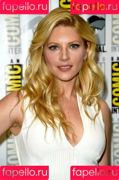 Katheryn Winnick / basic_instinct / katherynwinnick Onlyfans Photo Gallery 