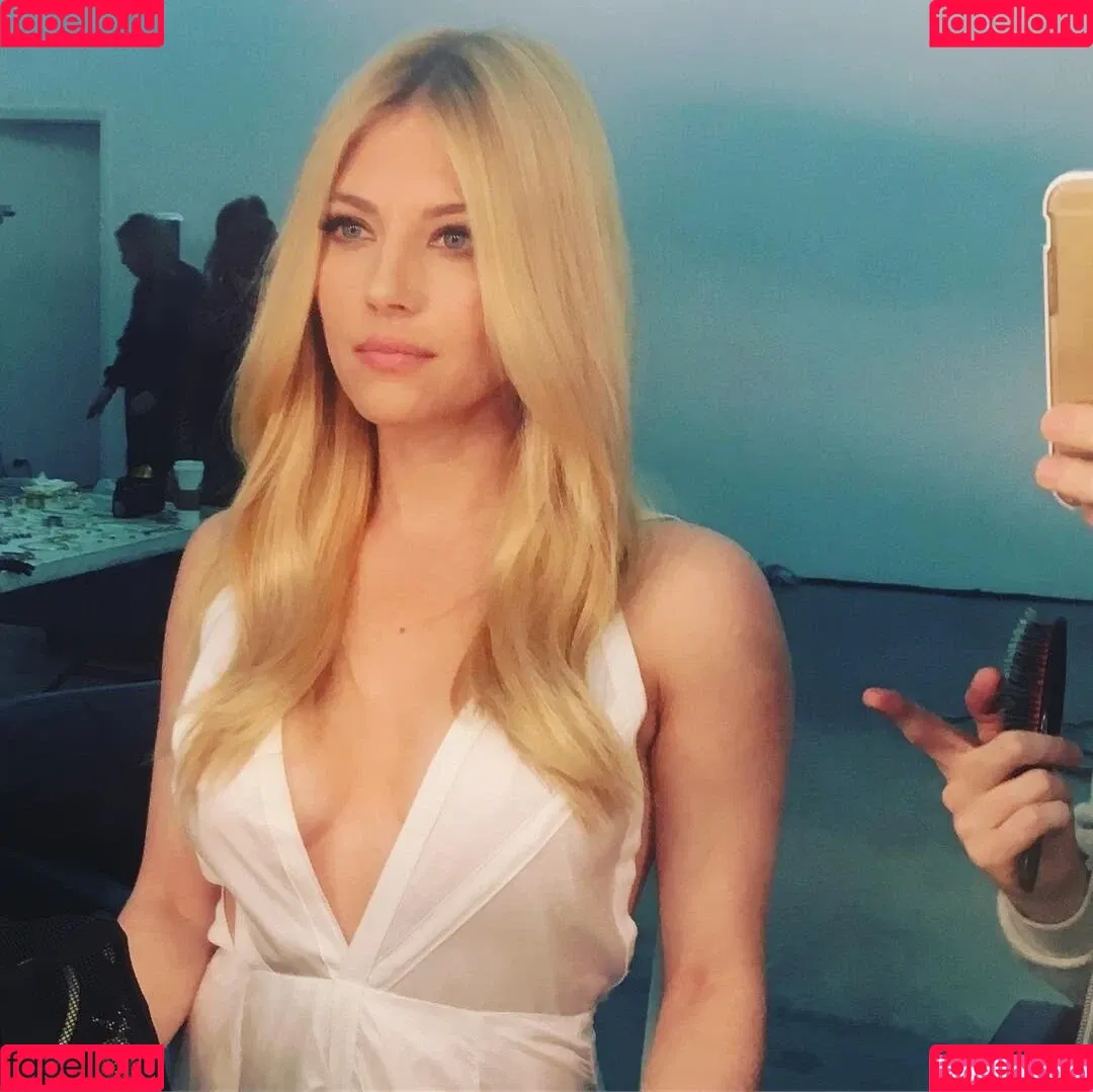 Katheryn Winnick / basic_instinct / katherynwinnick Onlyfans Photo Gallery 